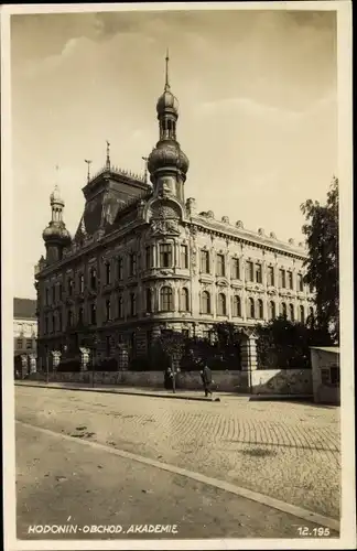 Ak Hodonín Göding Südmähren, Akademie, Straßenpartie