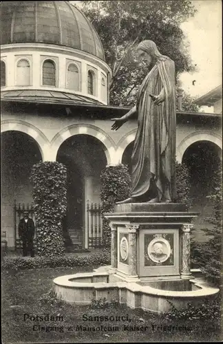 Ak Potsdam in Brandenburg, Schloss Sanssouci, Eingang zum Mausoleum Kaiser Friedrichs