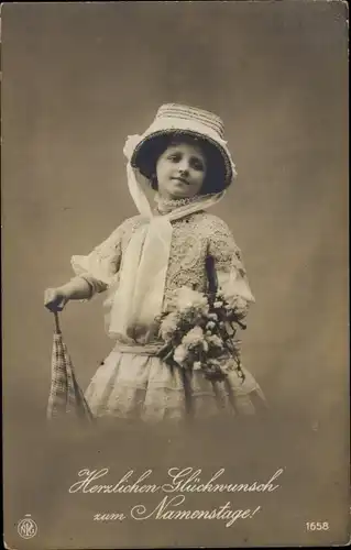 Ak Glückwunsch Namenstag, Mädchen in Kleid, Portrait, Hut, Blumenstrauß, Schirm
