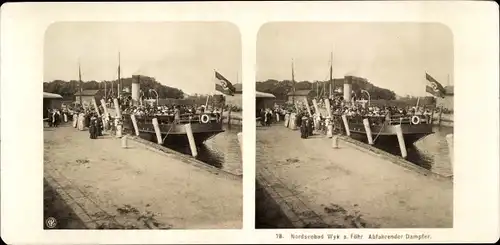 Stereo Foto Wyk auf Föhr Nordfriesland, Abfahrender Dampfer