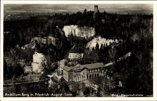 Ak Rochlitz an der Mulde, Fliegeraufnahme vom Rochlitzer Berg mit Friedrich August Turm