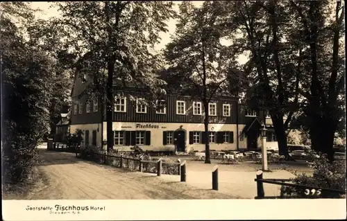 Ak Dresden Neustadt, Gaststätte Hotel Fischhaus, Gartenpartie, Fassade