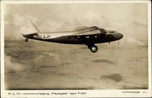 Ak KLM verkeersvliegtuig Papegaai, type F XXII, PH AJP, Passagierflugzeug