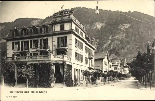 Ak Meiringen Kanton Bern Schweiz, Hotel Krone, Straßenpartie