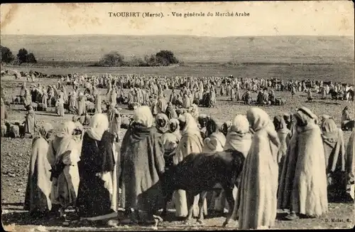 Ak Taourirt Marokko, Marché Marocain, Marktplatz in der Wüste