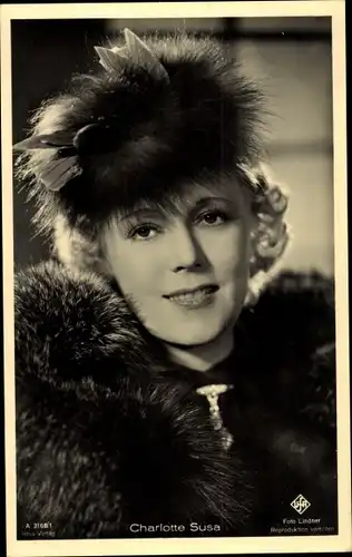 Ak Schauspielerin Charlotte Susa, Portrait mit Hut, Mantel