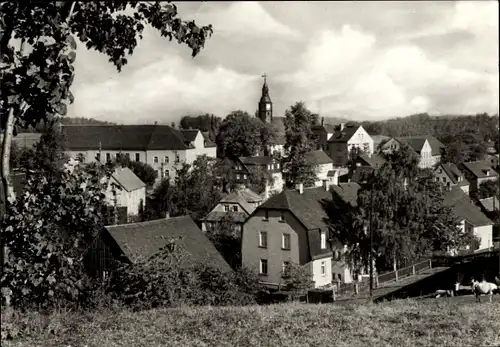Ak Obercrinitz Crinitzberg in Sachsen, Blick auf die Ortsmitte, Kirchturm