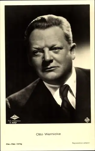 Ak Schauspieler Otto Wernicke, Portrait im Anzug, Ufa Film