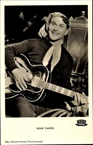 Ak Schauspieler Rene Carol, Portrait mit Gitarre, Südliche Nächte