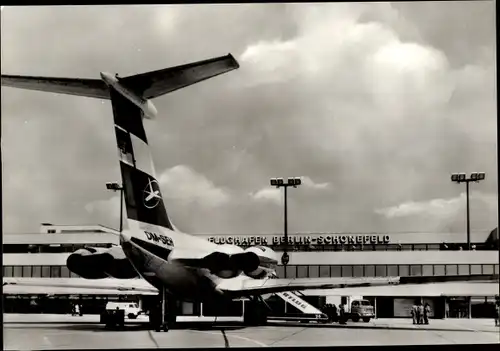Ak Zentralflughafen Berlin Schönefeld, Flugzeug Iljuschin IL 62, Interflug, DM-SEH