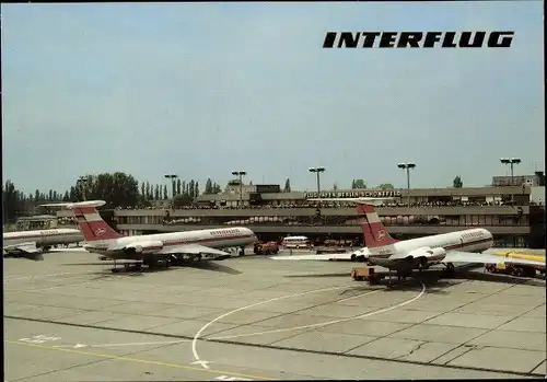 Ak Schönefeld bei Berlin, Flughafen, Interflug DDR 3EC, Passagierflugzeuge