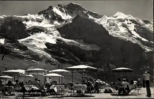 Ak Kanton Bern, Berner Oberland, Kleine Scheidegg mit Jungfrau, Terrassenpartie