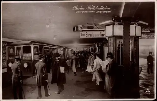 Ak Berlin Mitte, Untergrundbahnhof Leipzigerplatz, U-Bahn, Stralauer Tor