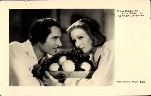 Ak Schauspieler John Gilbert und Greta Garbo in Königin Christina