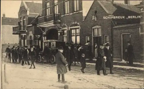 Ak Hoek van Holland, Prins Hendrik op het terrein van de schipbreuk, Schipreuk Berlin