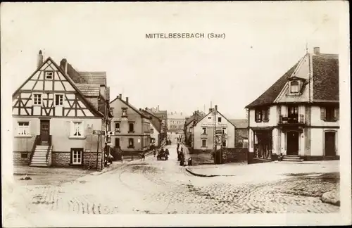Ak Mittelbesebach Bexbach im Saarland, Straßenpartie im Ort