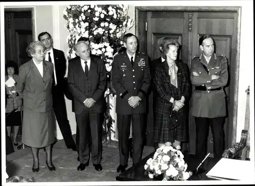 Foto Türkischer Präsident Kenan Evren, Rathaus Schöneberg 1988, Berger, Voelckel, Haddock, Brooking