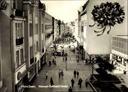 Ak Halle an der Saale, Partie in der Klement Gottwald Straße, Geschäfte