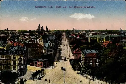 Ak Karlsruhe in Baden, Blick von der Bernharduskirche auf die Stadt, Straßenpartie