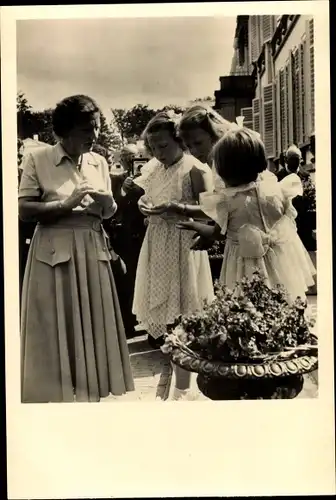 Ak Soestdijk, Prinzessin Juliana mit ihren drei Töchtern, 1948, Geburtstag Prinzessin Irene 1948