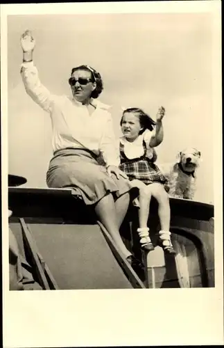 Ak Juliana der Niederlande, Prinzessin Margriet, Yacht Piet Hein, Sneek 1948