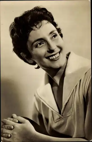 Ak Schauspielerin Alice Prill, Portrait, DEFA Film, Drei Mädchen im Endspiel