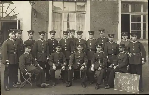 Foto Ak Deutsche Soldaten in Uniformen, Korporalschaft Spalt, Gruppenaufnahme, I WK