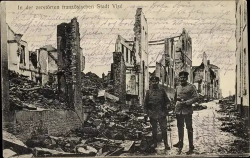 Ak Visé Wallonien Lüttich, Ruinen, Soldaten, zerstörte Stadt