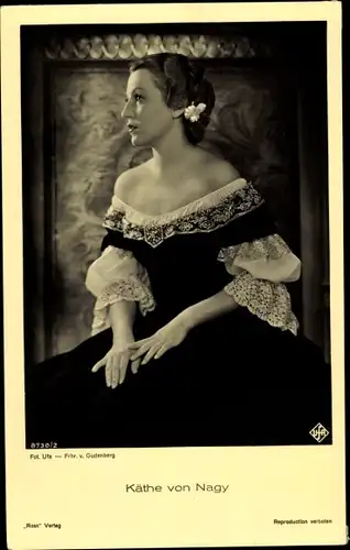 Ak Schauspielerin Käthe von Nagy, Portrait, schulterfreies Kleid, Ross Verlag 8730 2, Ufa Film