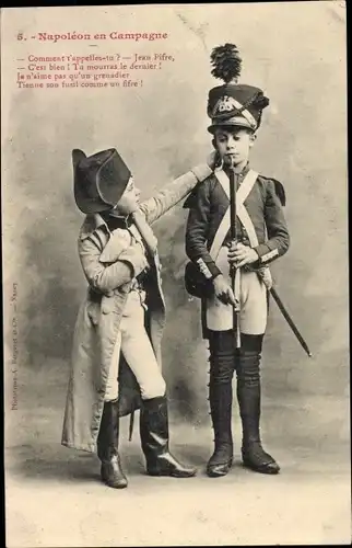 Ak Napoleon en Campagne, Kinder in Uniform