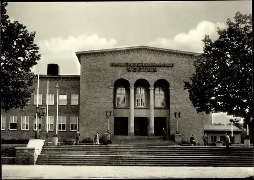 Ak Hansestadt Rostock, Neptun-Schwimmhalle, Außenansicht