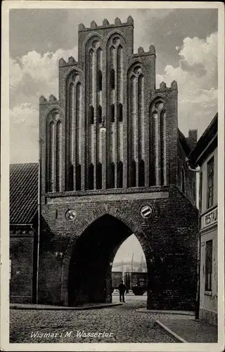 Ak Hansestadt Wismar, Wassertor