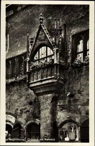 Ak Regensburg an der Donau Oberpfalz, Chörlein am Rathaus