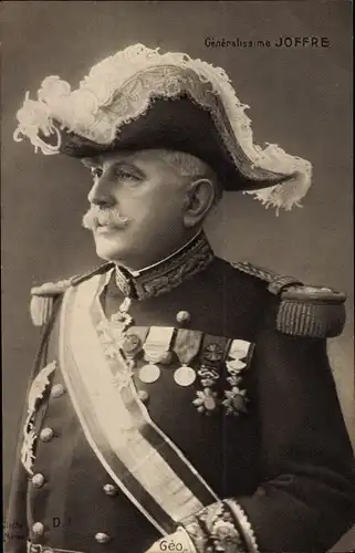 Ak Französischer General Joseph Joffre, Portrait in Uniform, Orden