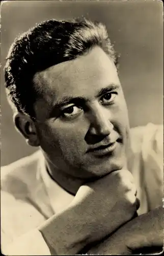 Ak Filmproduzent Herbert Ballmann, Portrait