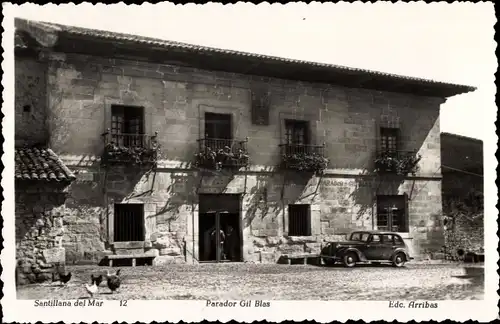 Ak Santillana del Mar Kantabrien Spanien, Parador de Gil Blas, Auto, Hühner