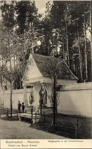 Ak Hadern München Bayern, Waldfriedhof, Wegkapelle in der Friedhofmauer