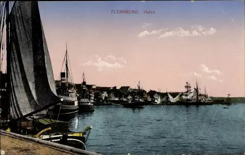Ak Flensburg in Schleswig Holstein, Hafenbild, Fischerboote