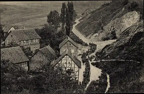 Ak Das Deutsche Heer, Artillerie auf dem Marsch, Ortschaft, I WK