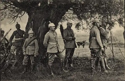 Ak Das Deutsche Heer, Artillerie beobachtet das Einschlagen der Geschosse