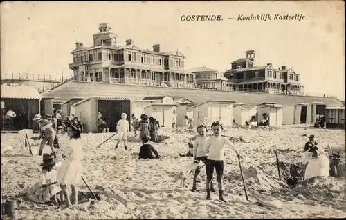 Ak Ostende Westflandern, Le Château Royal, Kinder spielen am Strand