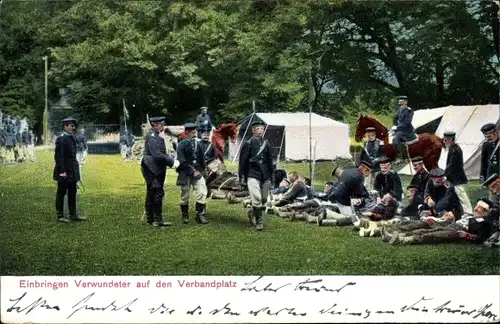 Ak Einbringen Verwundeter auf den Verbandplatz, Deutsche Soldaten im Kaiserreich, I. WK