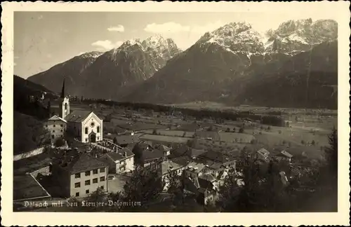 Ak Dölsach Tirol, Totalansicht mit den Lienzer Dolomiten
