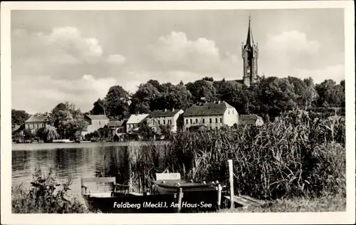 Ak Feldberg in Mecklenburg, Am Haus-See, Glockenturm