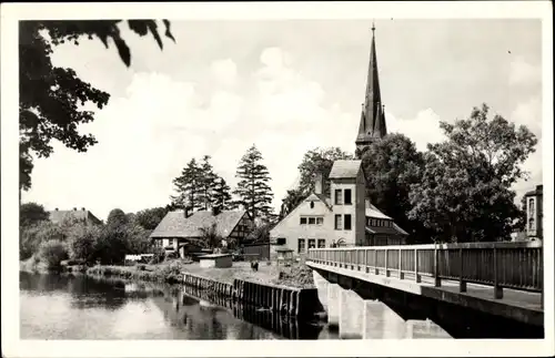 Ak Torgelow an der Uecker, Partie an der Uecker, Brücke