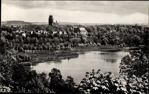 Ak Neubrandenburg, Teilansicht der Stadt mit dem Tollensesee