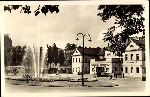 Ak Eisenberg in Thüringen, Platz der Republik, Karl Marx Lichtspiele