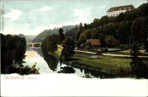 Ak Wolkenburg Limbach Oberfrohna, Flusspartie mit Blick auf das Schloss