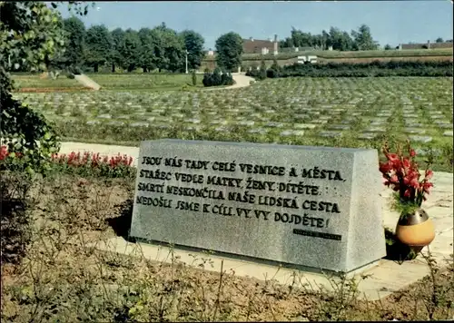 Ak Terezín Theresienstadt Region Aussig, Gedenkstein, Soldatenfriedhof