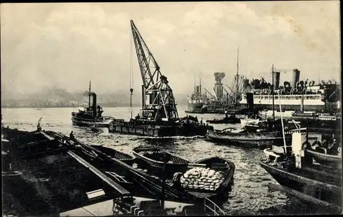 Ak Hamburg, Bugsierung eines schwimmenden Riesenkrans im Hafen